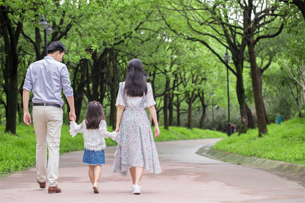 民政部：鼓勵(lì)將婚姻登記機(jī)關(guān)設(shè)在公園，目的是什么？