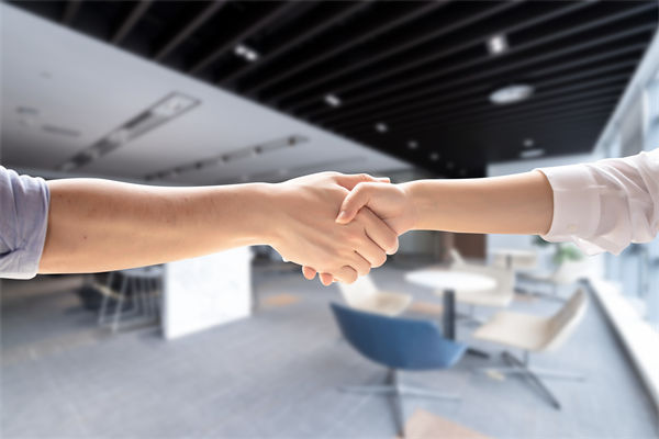 企業(yè)文化理念懸浮空中，如何讓價值觀真正落地生根？