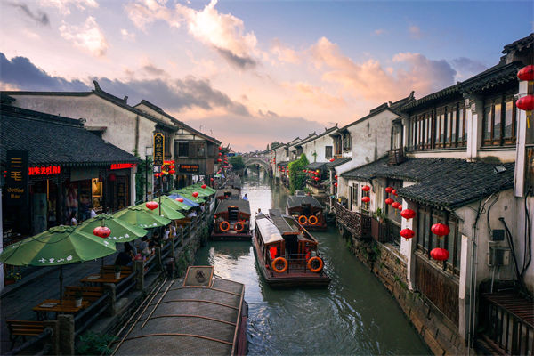 戰(zhàn)略管理如何精準(zhǔn)錨定小眾市場，挖掘潛在的藍海？