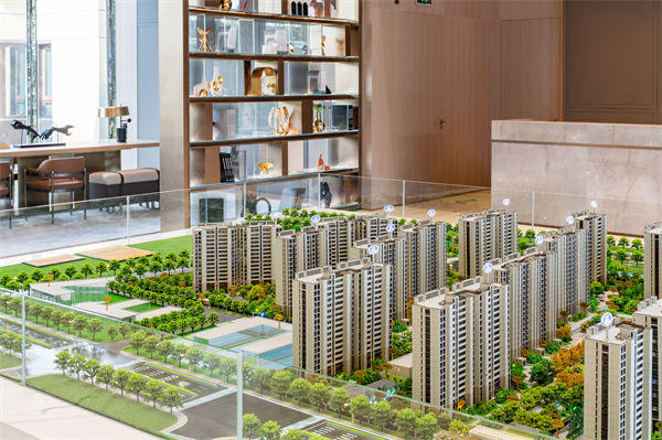 買房爛尾法院判退房退款不還房貸，關(guān)聯(lián)企業(yè)戰(zhàn)略啟示