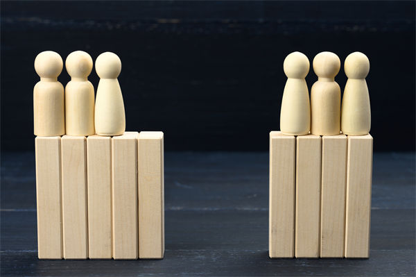 企業(yè)文化標語掛滿墻，為何員工依然缺乏認同感？