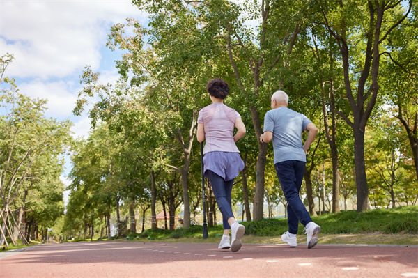 中國(guó)人均預(yù)期壽命79歲，對(duì)企業(yè)文件有何啟示？