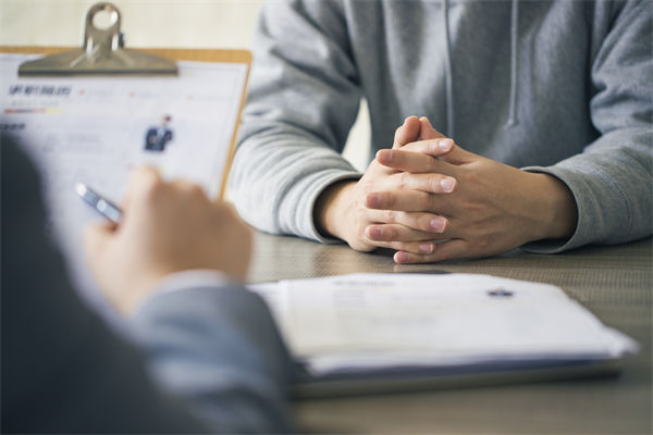 人社局回應(yīng)公司招聘35歲以上勿擾，企業(yè)管理怎么看？